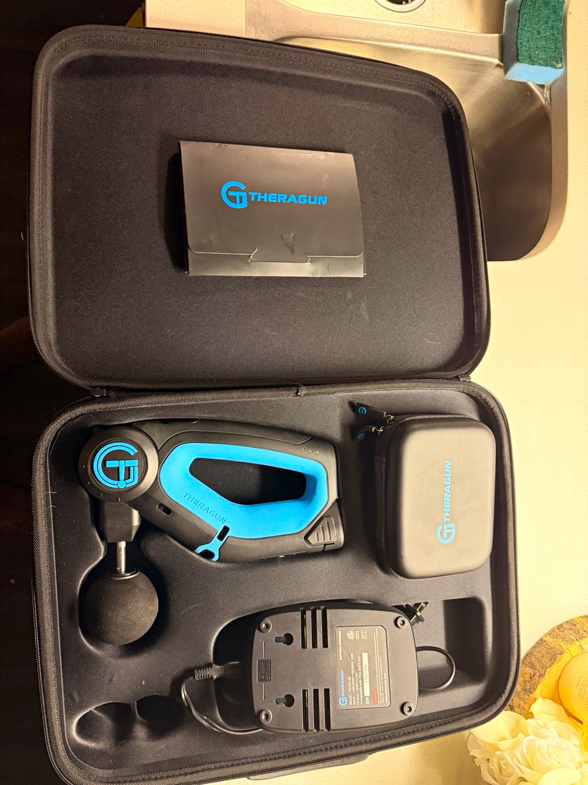 Theragun G2PRO Percussion Handheld Massage Gun Black/Blue Case Charger