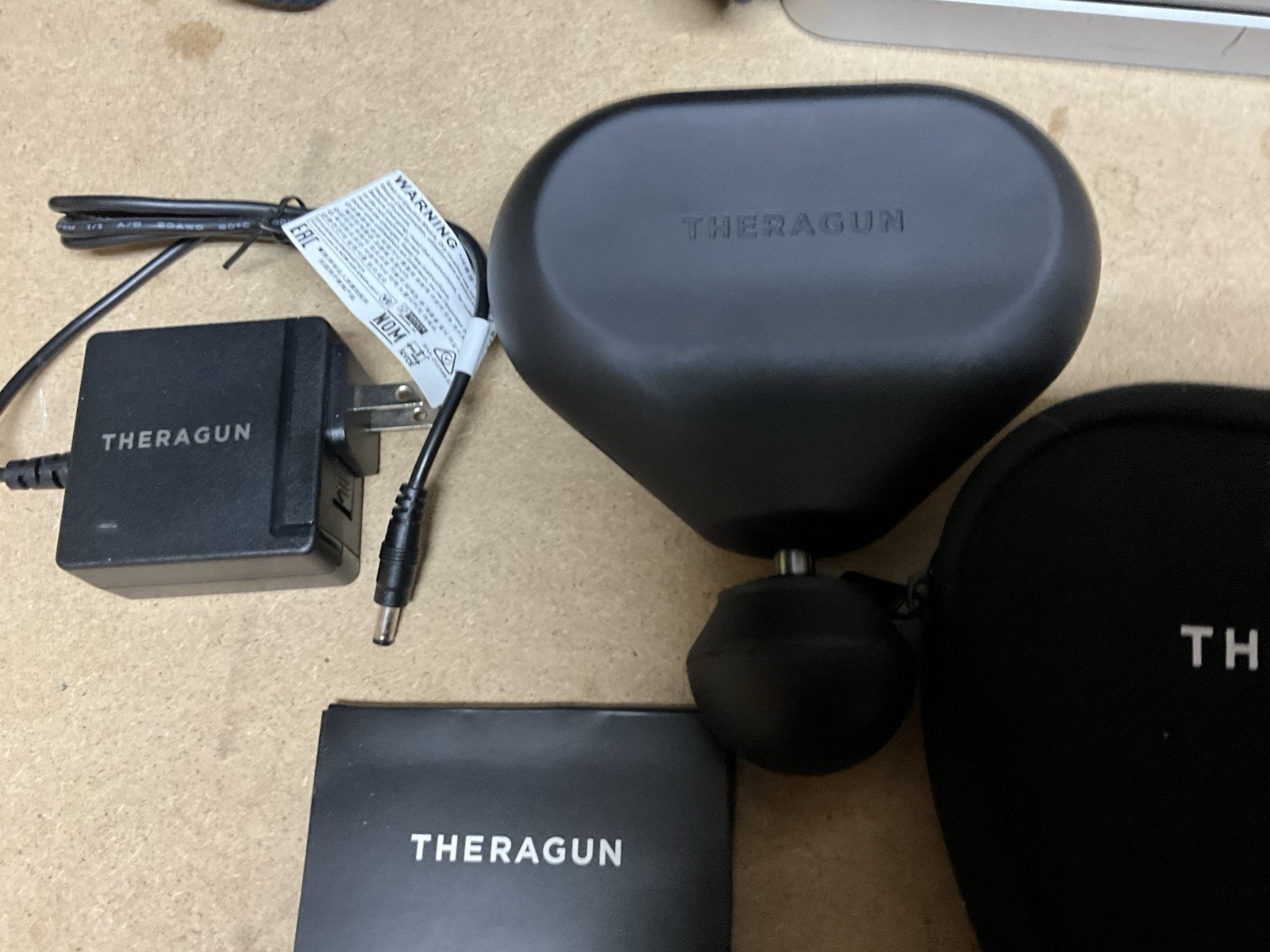Theragun Mini Portable Massage Gun Black w/ Charger & Carry Bag NICE! Used Twice
