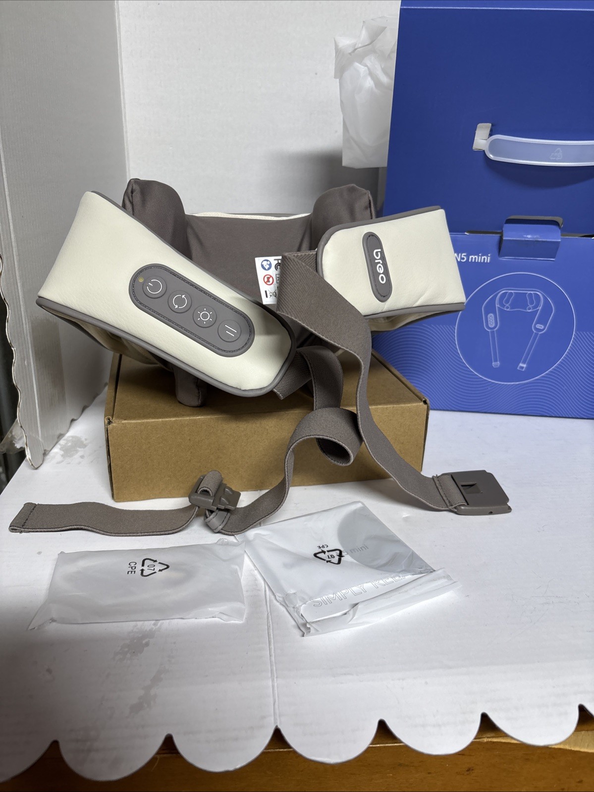 Breo N5 Mini Neck Massager with Heat Electric Massager for Neck & Shoulder Open