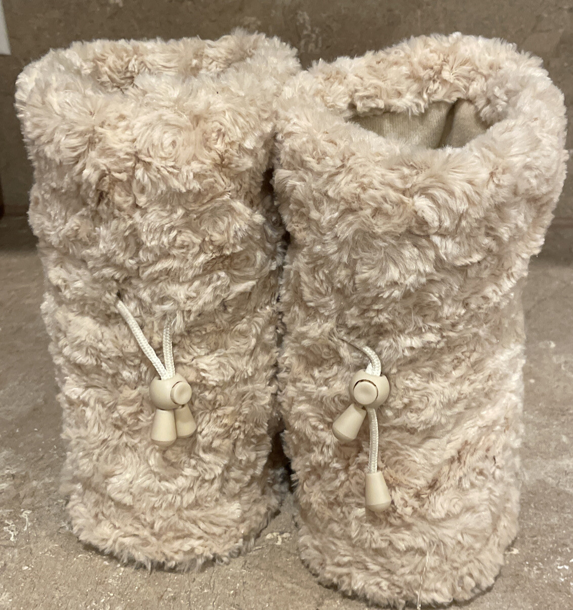 Womens Bootie Vibration Slippers Size Large Cream Work Great!