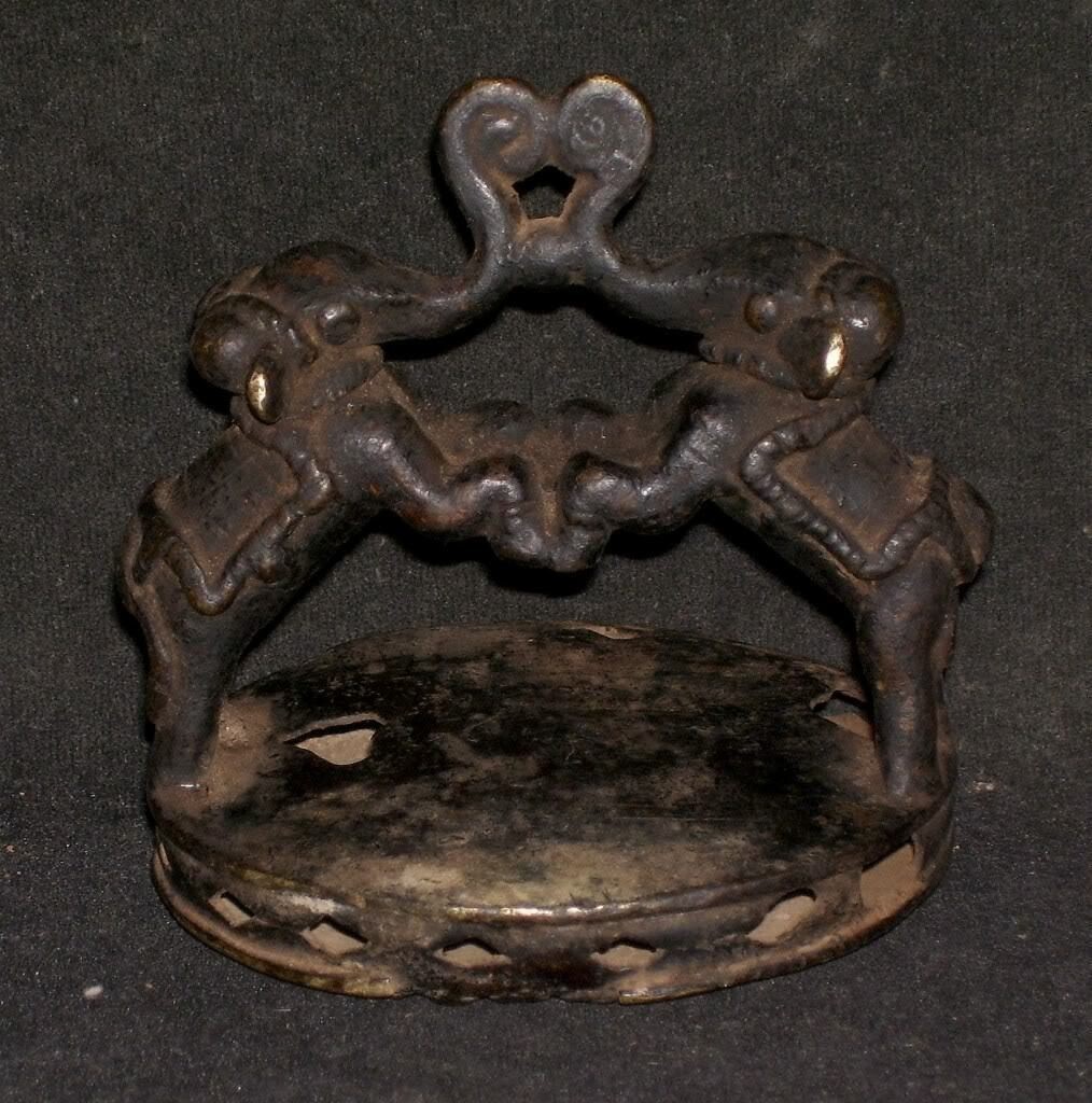 ANTIQUE INDIAN BRONZE FOOT AND PALM MASSAGER SKIN SCRUBBER ELEPHANT FIGHT VAJRI