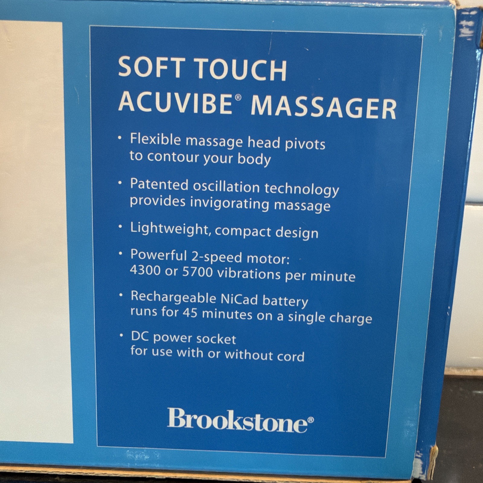 Brand New! Brookstone Soft Touch Acuvibe Cordless Personal Massager With Charger