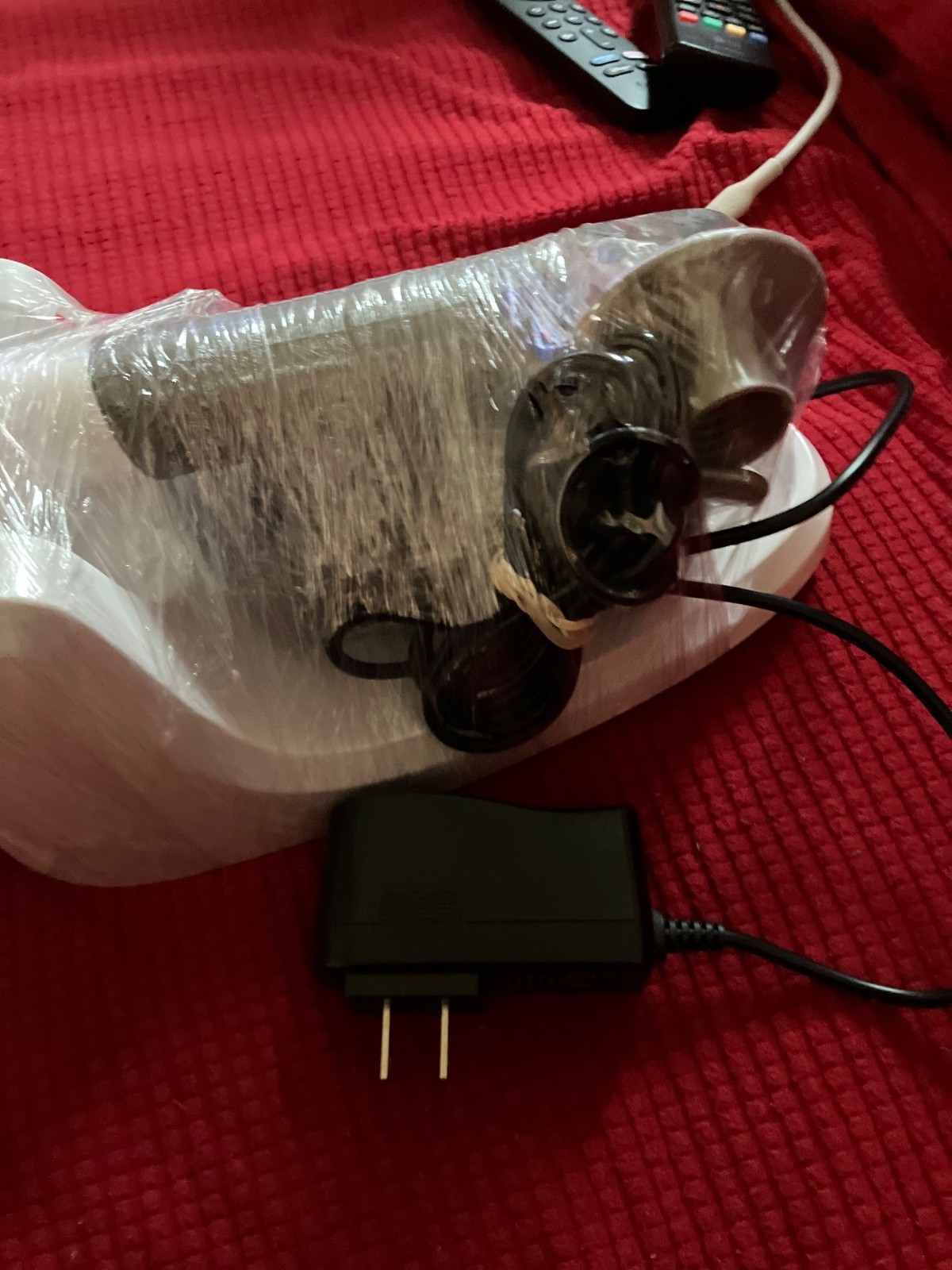 Renpho Cordless Massager Model: EM-2016C White, long reach and versatile