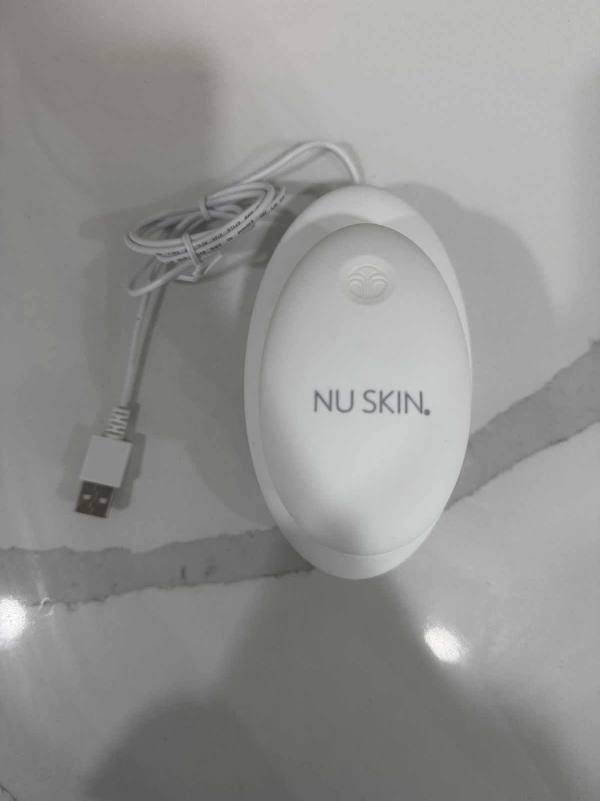 Nu Skin RenuSpa iO Handheld Body Massager Wireless Rechargeable White + Gel