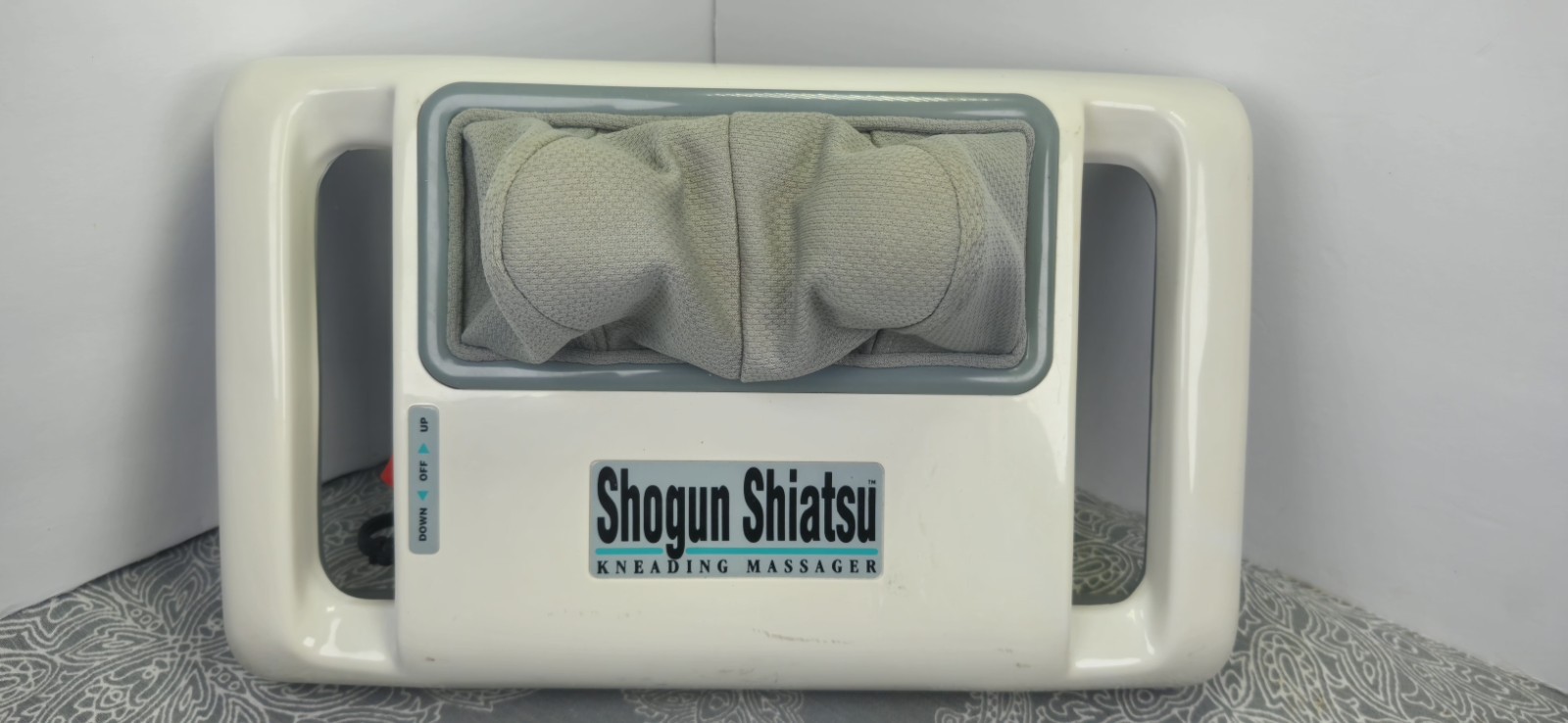 Homedics Shogun Shiatsu Kneading Neck & Body Massager SM-444