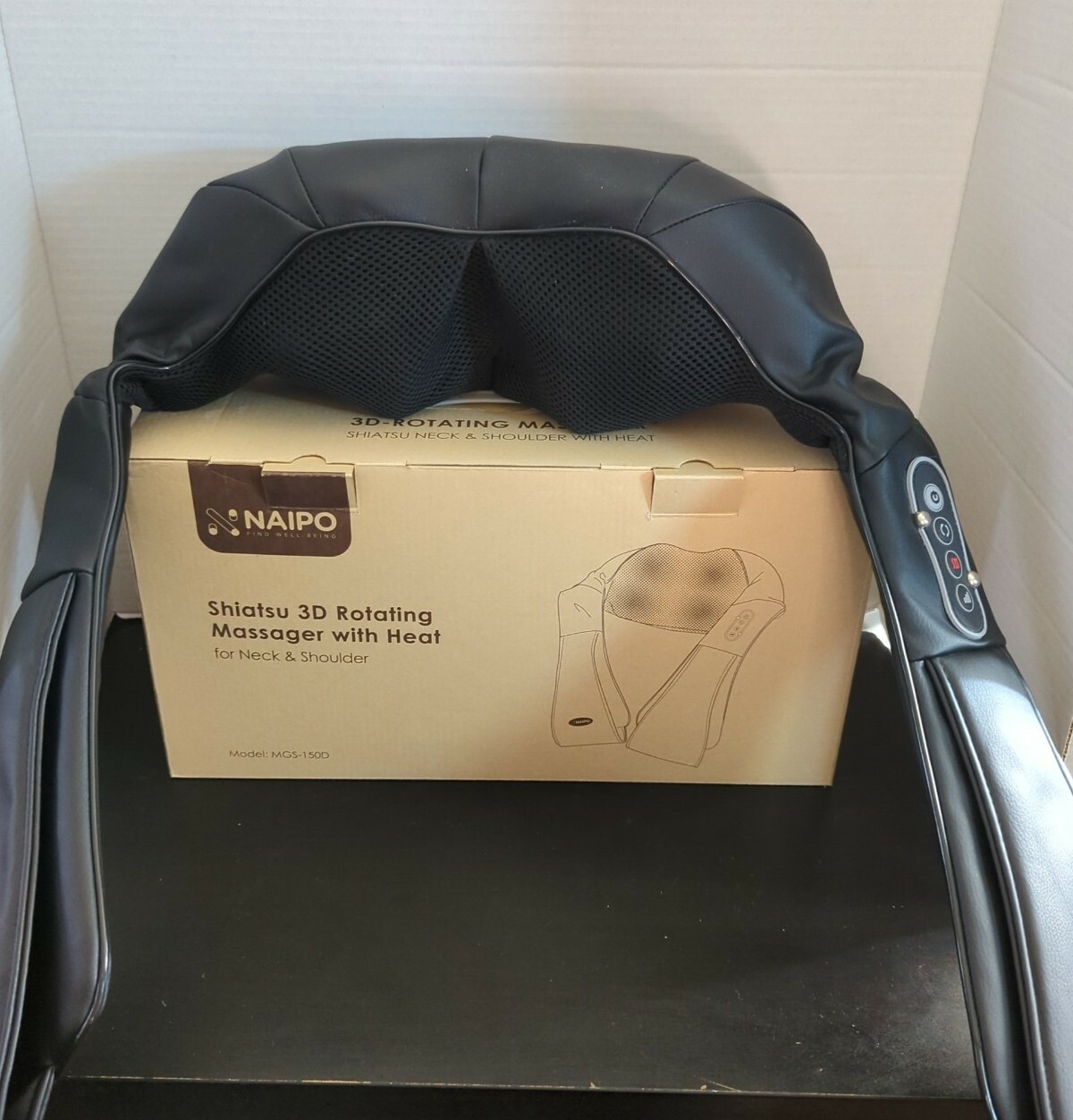 Naipo MGS-150DC Shiatsu 3D Rotating Massager with Heat for Neck, Back, Shoulder