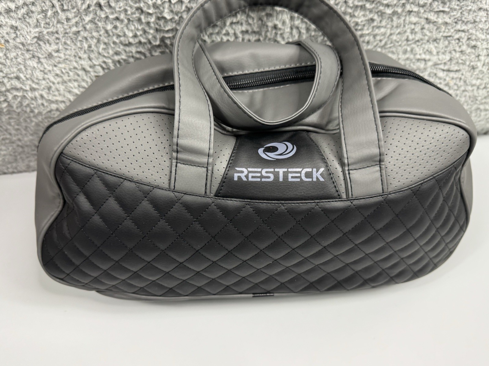 RESTECK M89-00 GRAY BLACK NECK AND BACK SHIATSU MASSAGER WITH HEAT