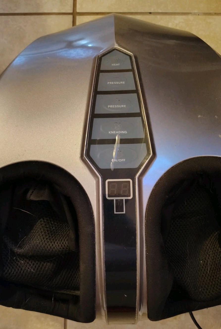 Miko Foot Massager Model MMF-01C Shiatsu Deep Kneading w/ Heating