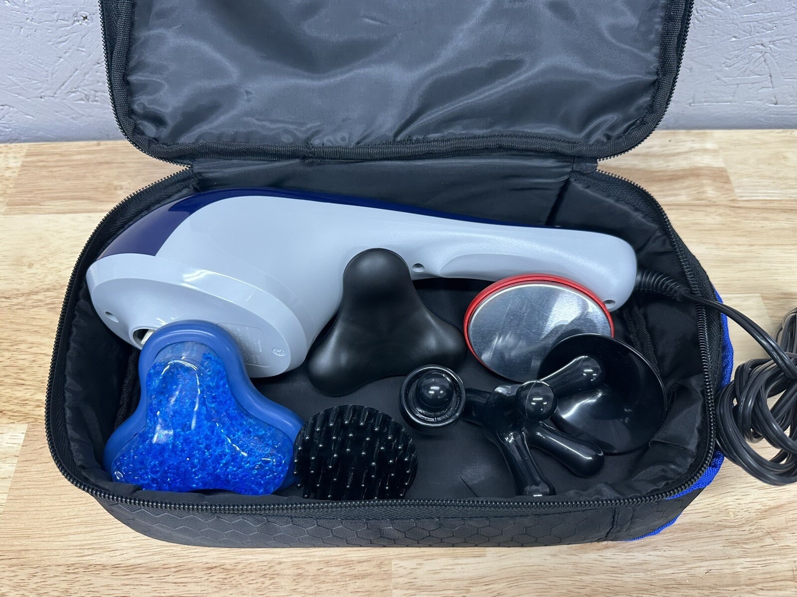 Wahl Deep Tissue Percussion Therapeutic Massager + Heat 4295A (See demo video)