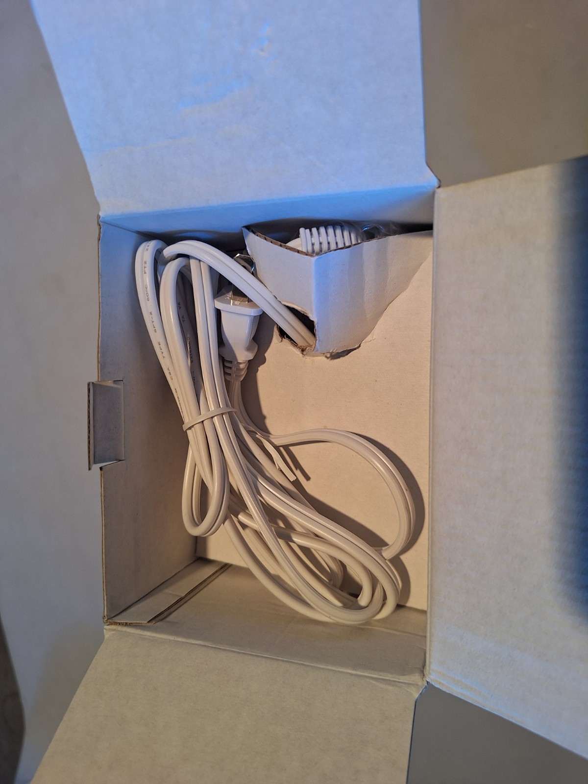 Brookstone Thera Spa Turbo Massage Wand Vibrating Rotating Corded White/Gray
