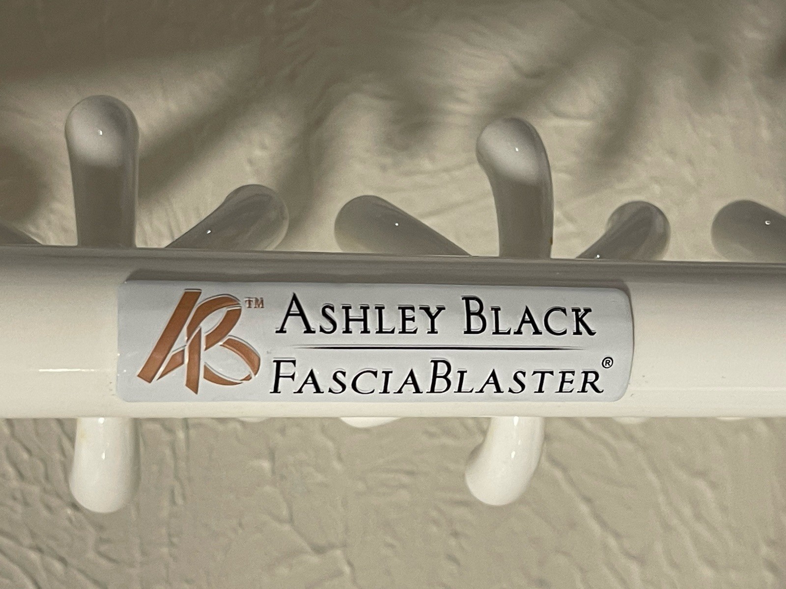 Ashley Black Fascia Blaster 4 Claws Deep Massager Cellulite Reducing Tool