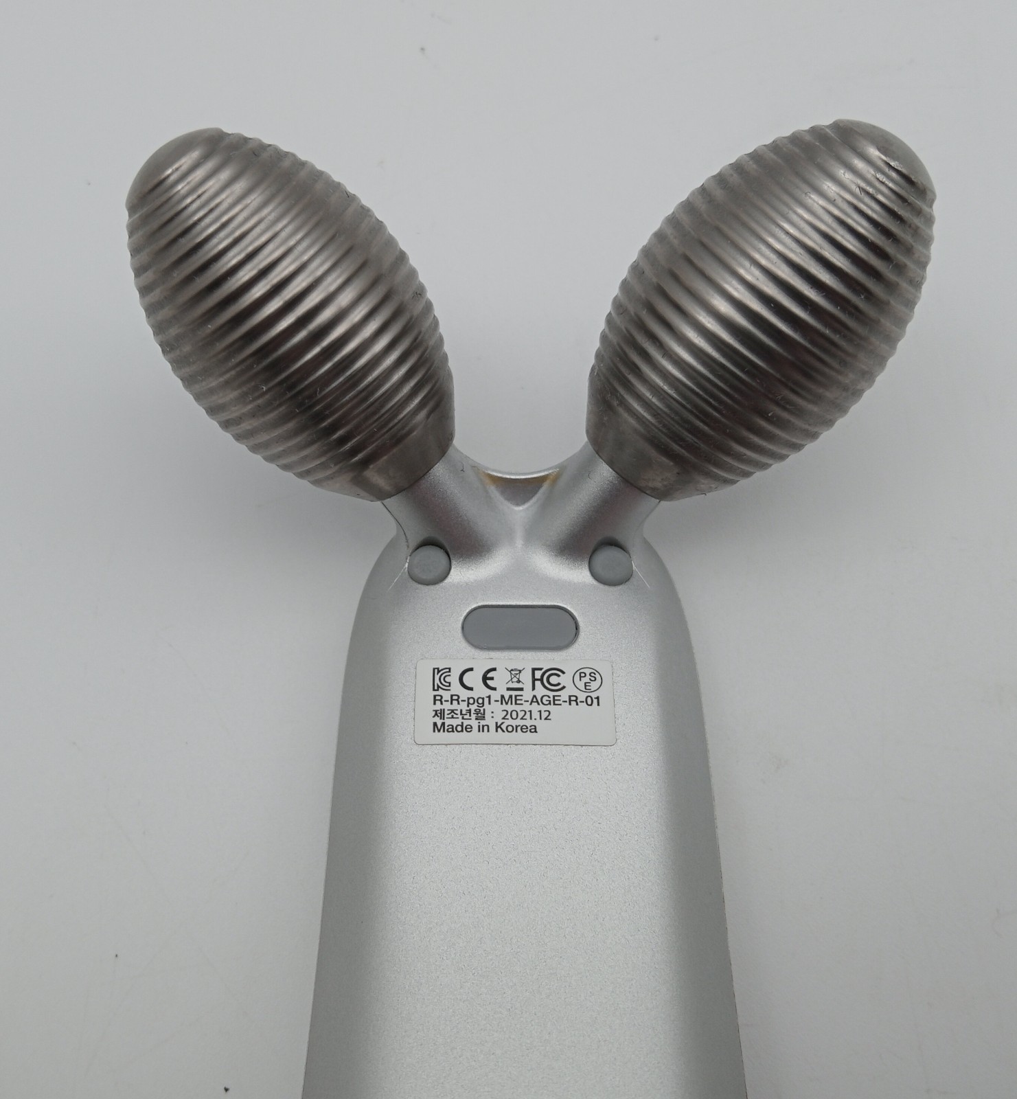 Medicube Age-R Derma EMS Shot Face Massager Model ME-AGE-R-01 Beauty Device