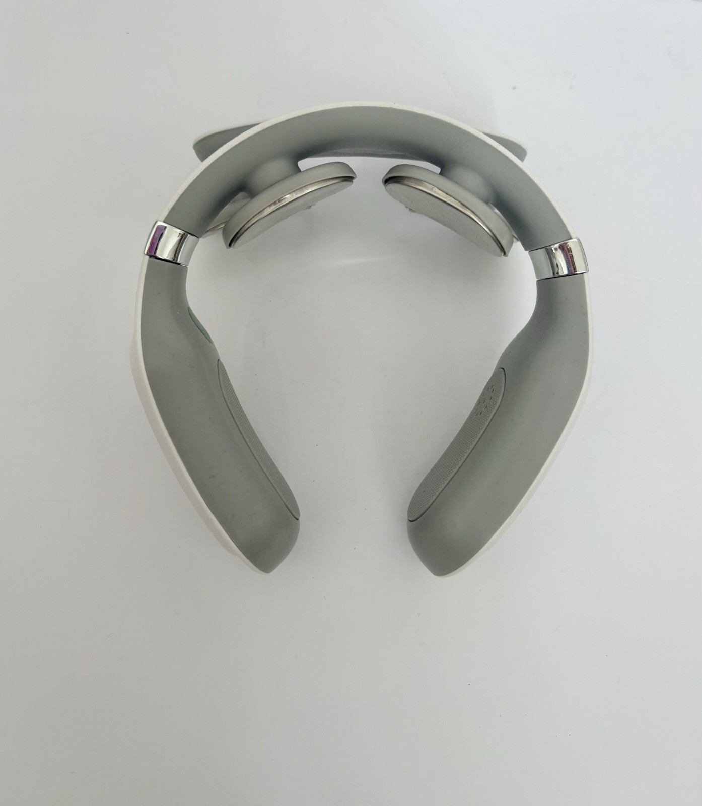 16 Gear Neck Strength Adjustment- White and Grey, Portable, Travel, Relief