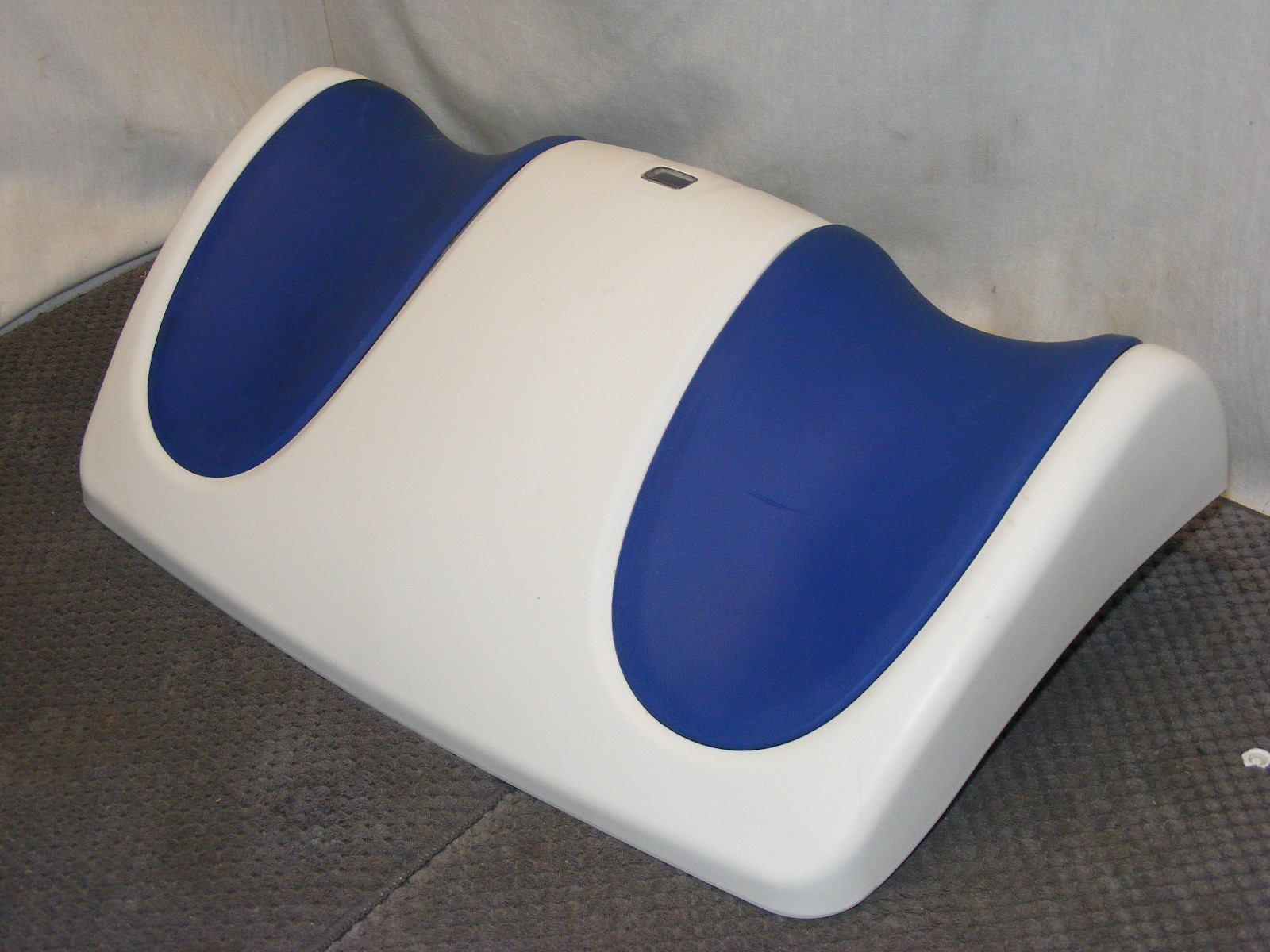 BACK 2 LIFE CONTINUOUS MOTION BACK MASSAGER BL2002 REPLACEMENT LEG REST PADS