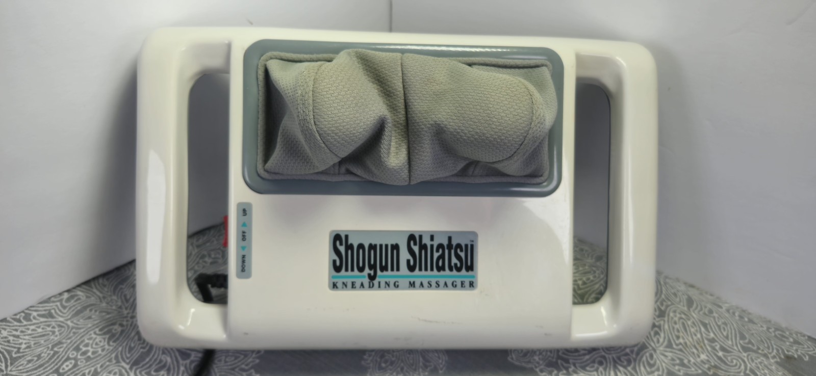 Homedics Shogun Shiatsu Kneading Neck & Body Massager SM-444