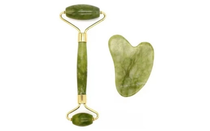 Set of 2 Jade GuaSha Anti Aging Face Roller and Scraper Face Massager Green