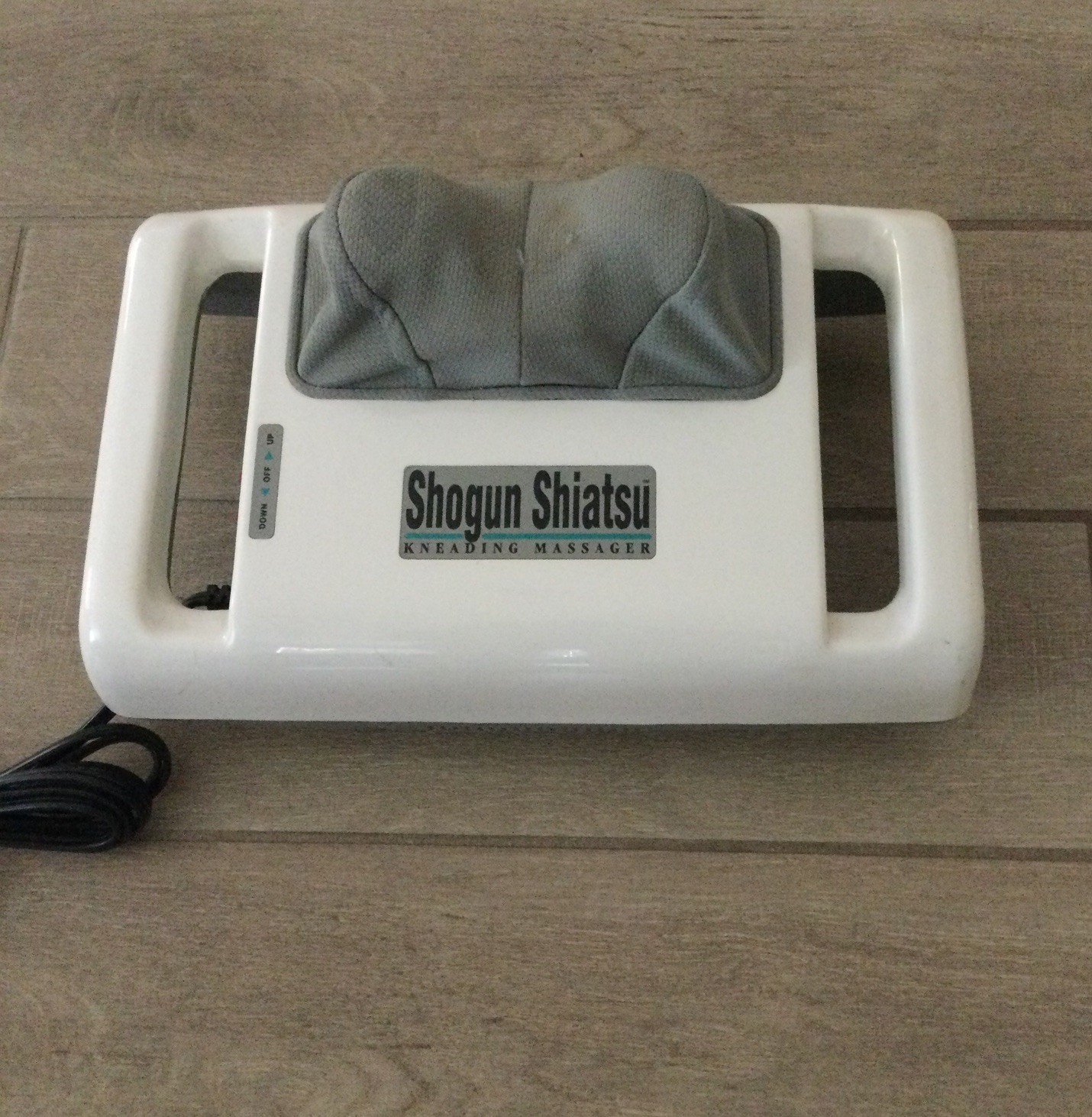 Homedics Shogun Shiatsu Kneading Neck Head Massager Model SM-444 Portable