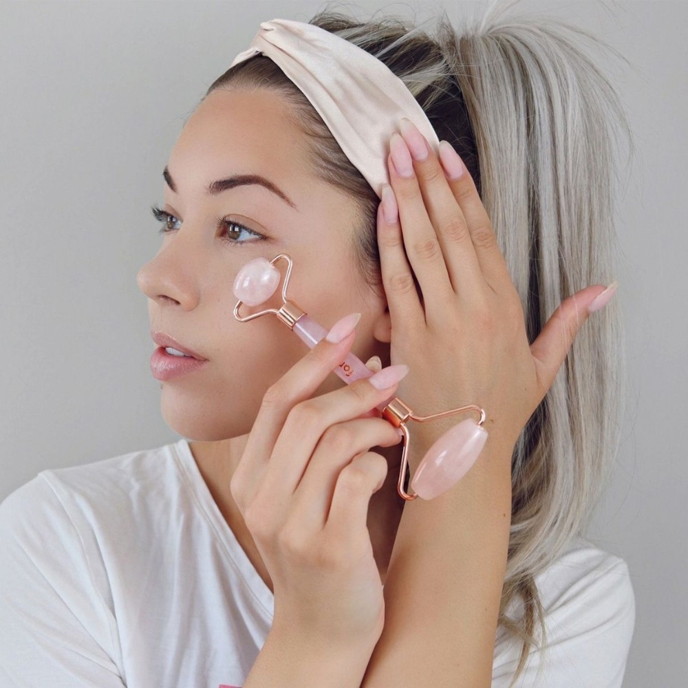 Fancii Rose Quartz Facial Roller Massager for Face Jade Roller AEVA