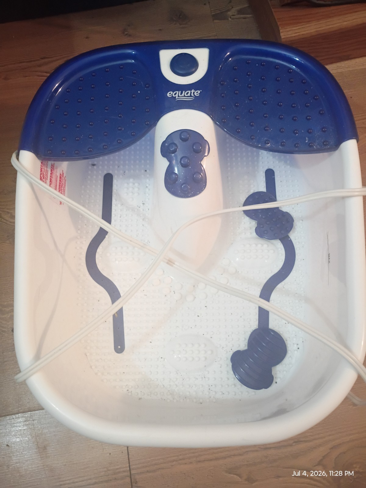 Equate Bubble Massage Foot Bath w/ Heat Maintenance Foot Spa Massager EUC
