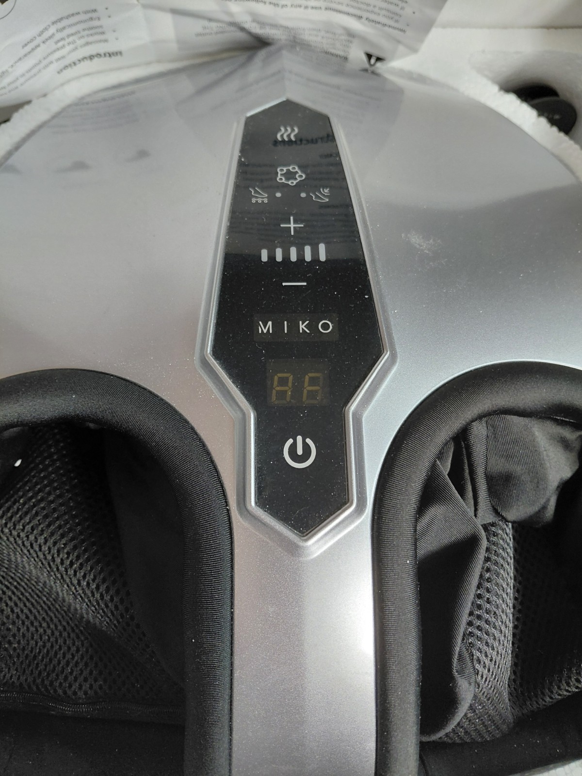 Miko Deep-Kneading Foot Massager with Compression and Shiatsu Heat A 6