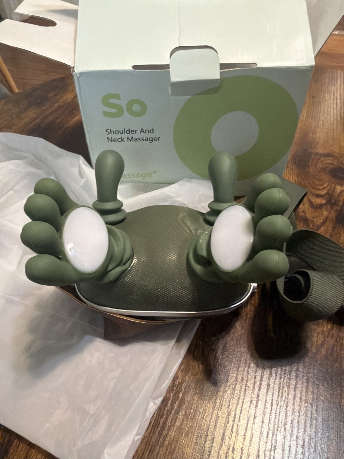 Siaasoo Neck Massager w/Hands 3 Level Adjustable Intensity Shiatsu Neck Open Box