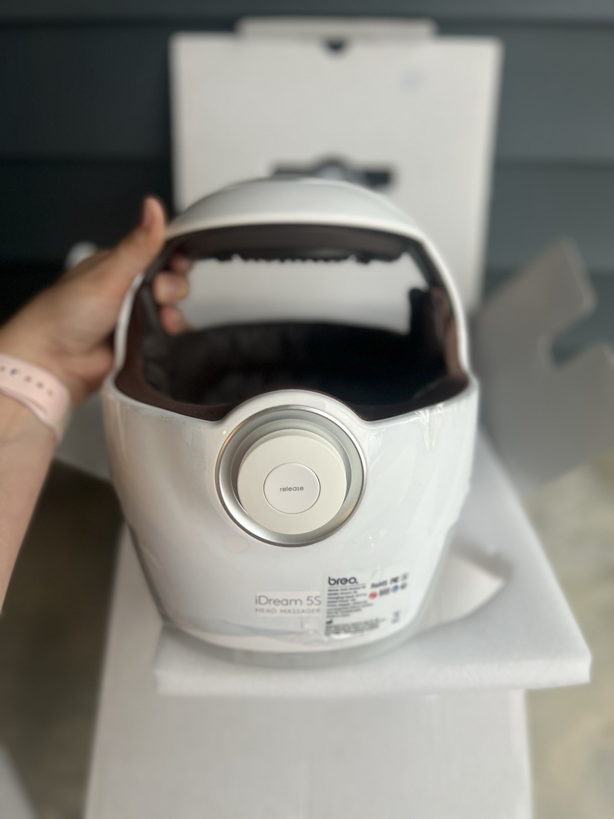 Breo iDream 5S Electric Head Massager Head Eye & Neck APP Control White