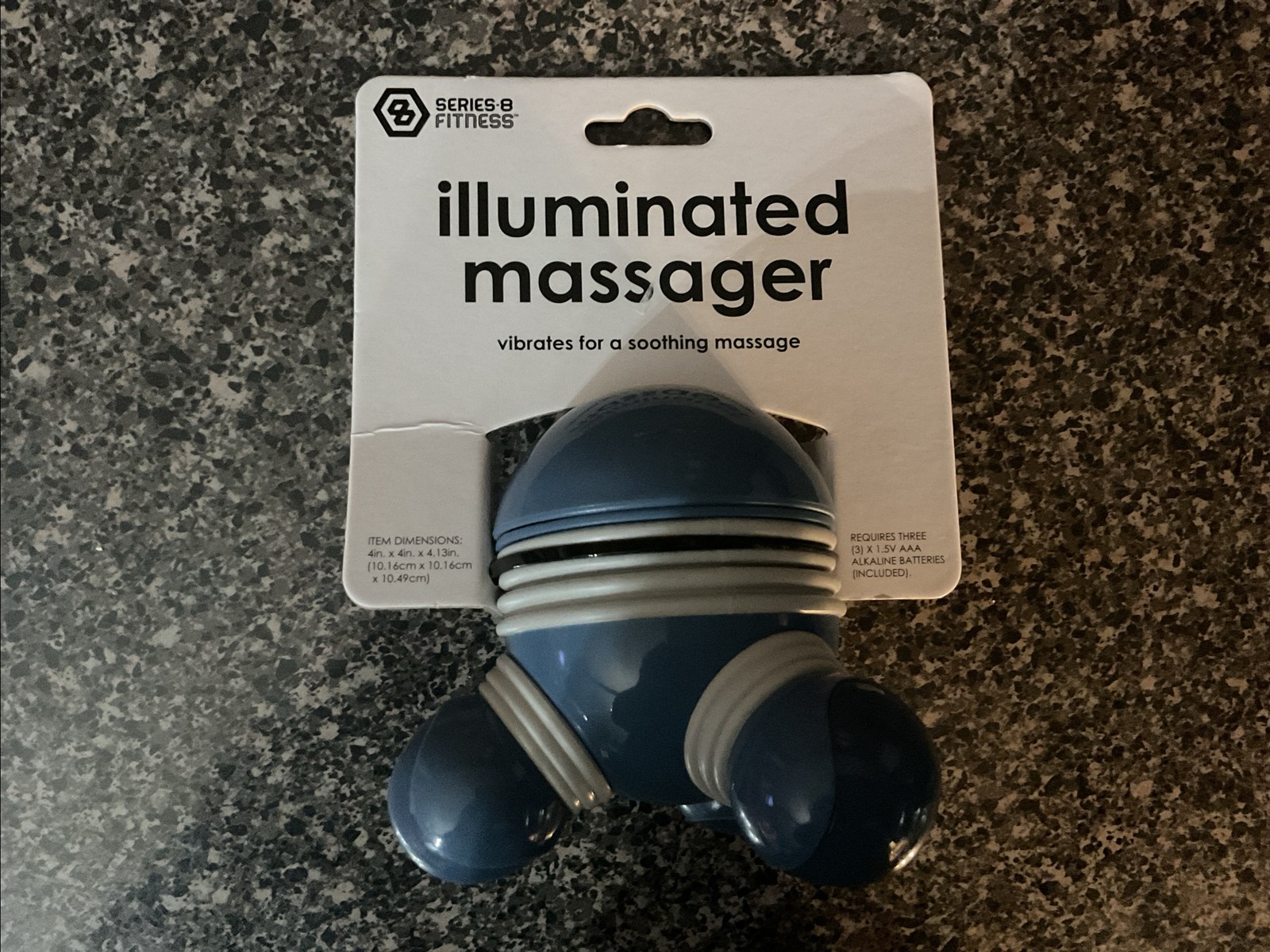 SERIES 8 Fitness Illuminated Massager SA11198 battery powered, 4″x4″x4.13″