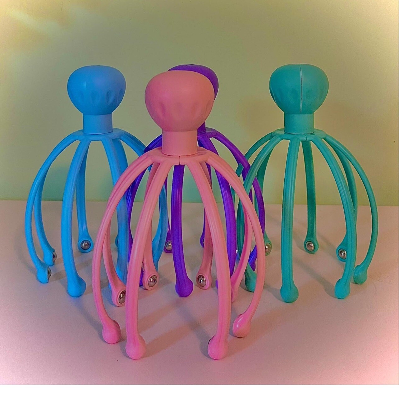 6 PicOctopus Scalp Massager Massage Claw Manual Massager Head (Random Color) NEW