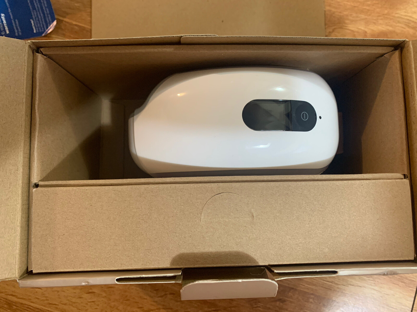 Breo iSee4 White Gray Portable Premium Electric Heat Air Relaxing Eye Massager