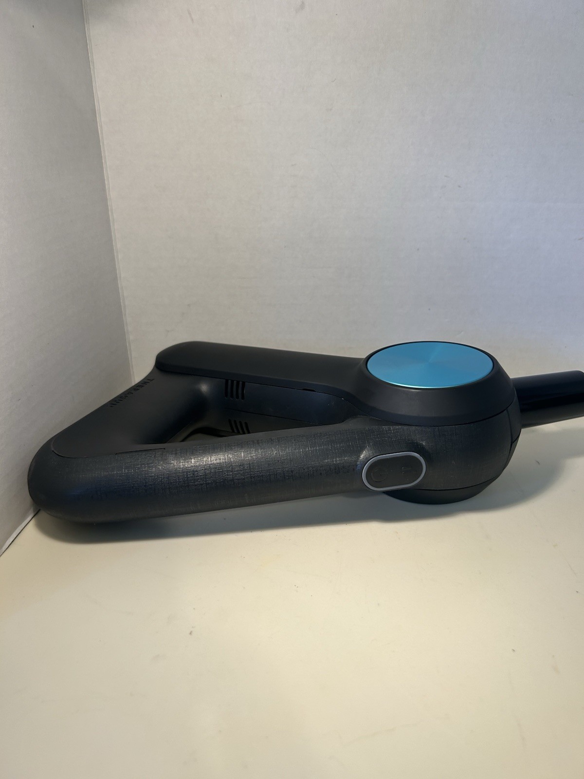 Theragun PRO Handheld Deep Tissue Massager – G3PRO (Black) by Therabody -READ