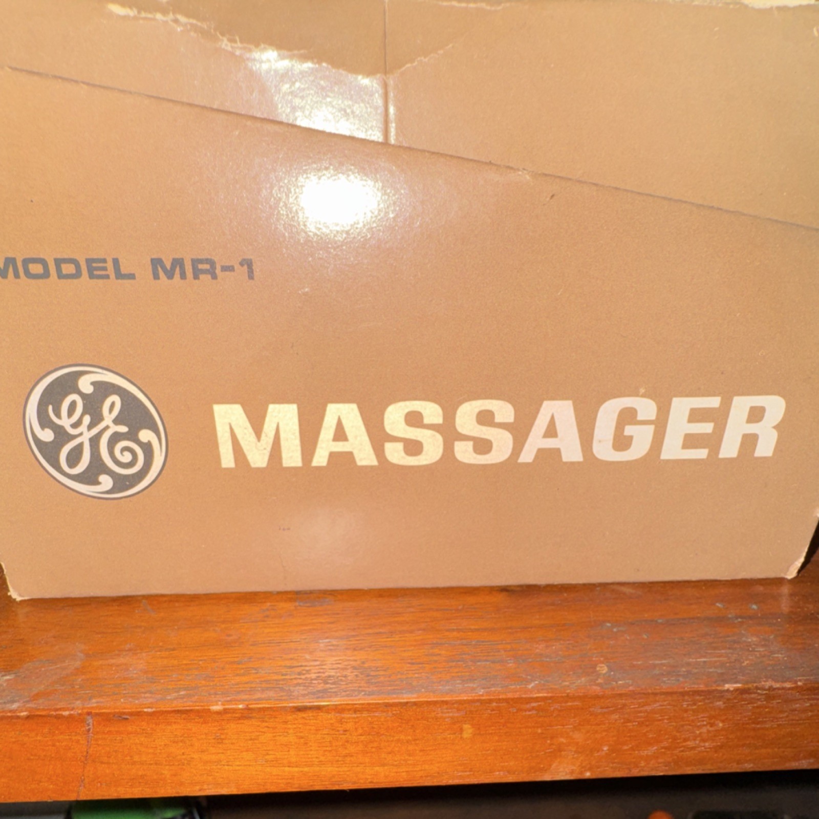 Vintage General Electric MR-1 Handheld Vibrating Massager 4 Heads Beige