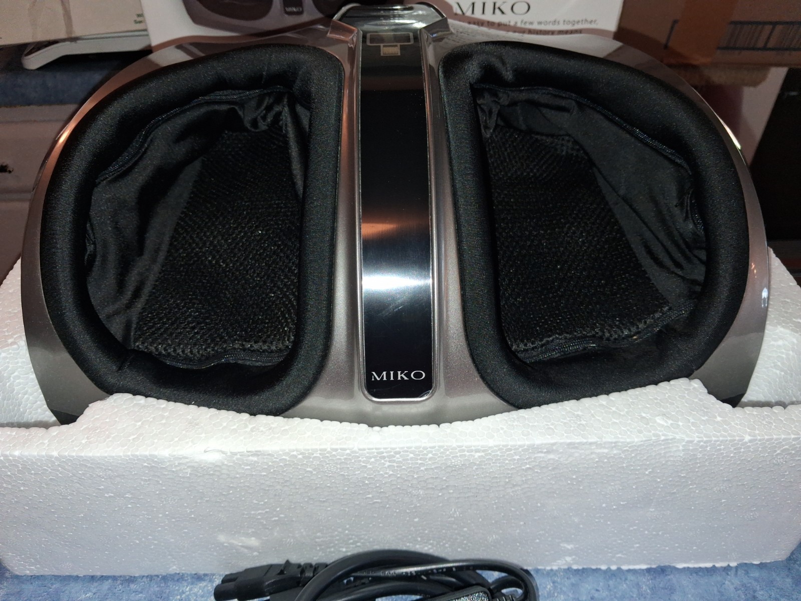 Miko Shiatsu Foot Messager W/Switchable Heat-Grey-100% Complete New/Open Box!