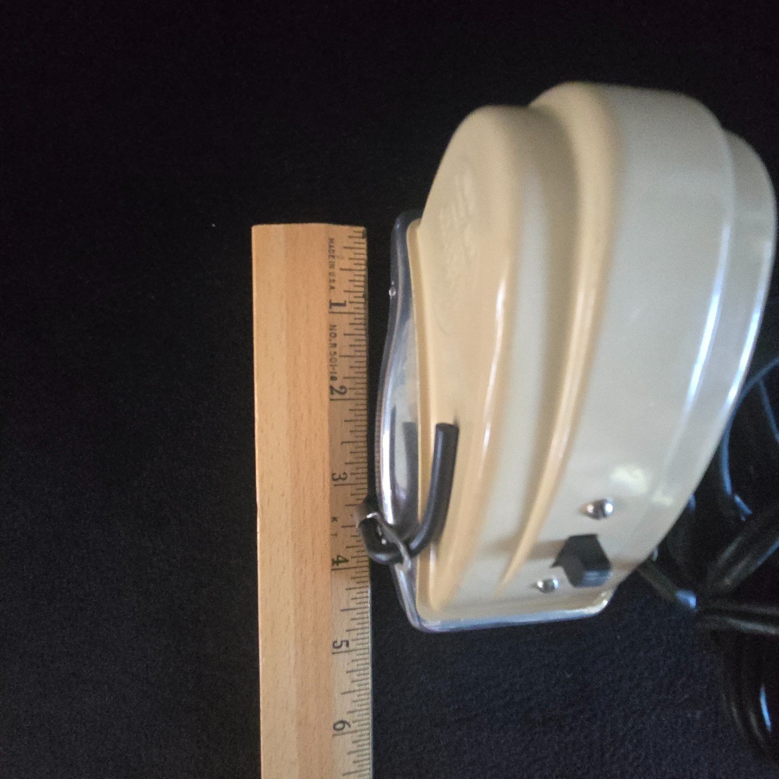 Vintage Mid-20th Century Kwik Way Deluxe Electric Massager Model 8-401