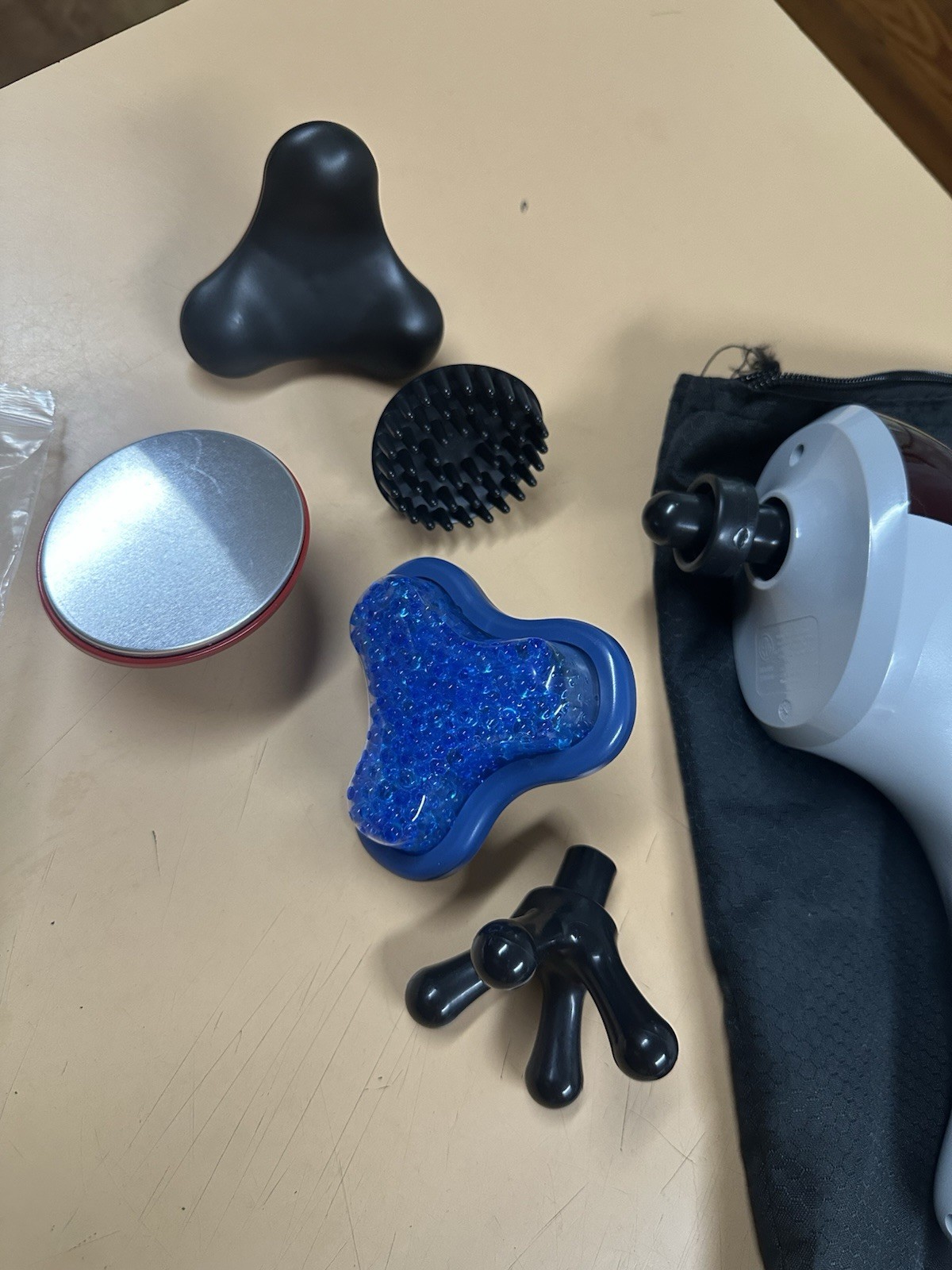 Wahl Massager Full Body Deep Tissue Percussion Therapeutic Hot Cold 4295A Case